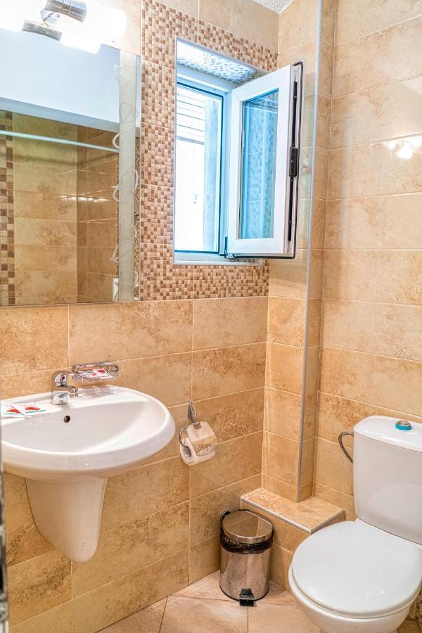 Крушун - Единствена На Метри От Водопадите, Krushun - The Only Stay Just Meters From The Waterfalls كروشونا المظهر الخارجي الصورة