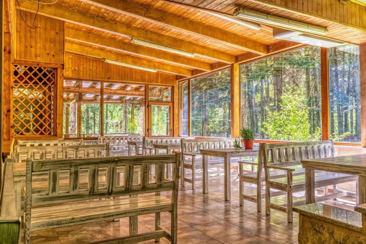 Крушун - Единствена На Метри От Водопадите, Krushun - The Only Stay Just Meters From The Waterfalls كروشونا المظهر الخارجي الصورة