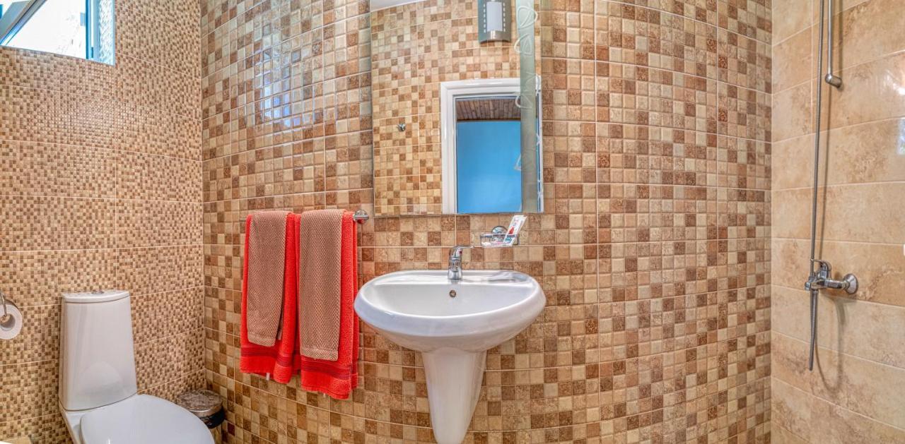 Крушун - Единствена На Метри От Водопадите, Krushun - The Only Stay Just Meters From The Waterfalls كروشونا المظهر الخارجي الصورة